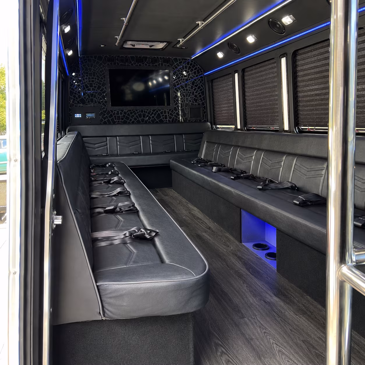 McKinney Birthday, Sweet 16, & Quinceañera Transportation party bus exterior